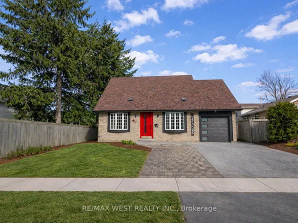 64 Heather St, Barrie, ON L4N 4N1