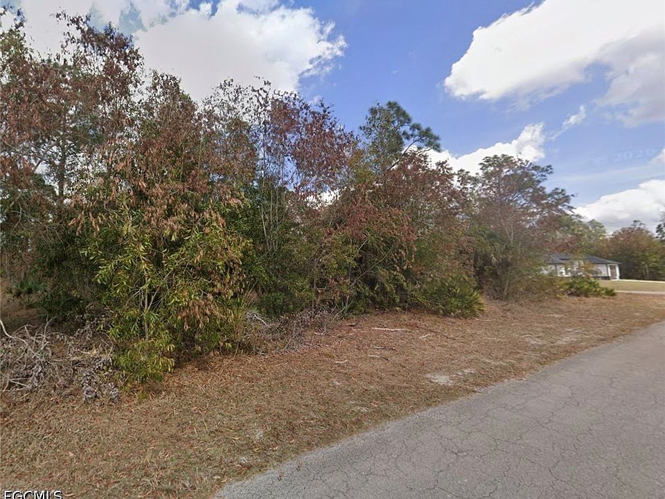 1st image of 3605 E 3rd St