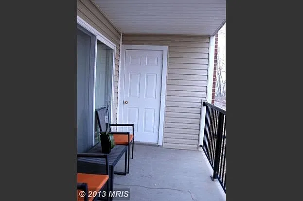 3305 Wyndham Cir — Photo 4