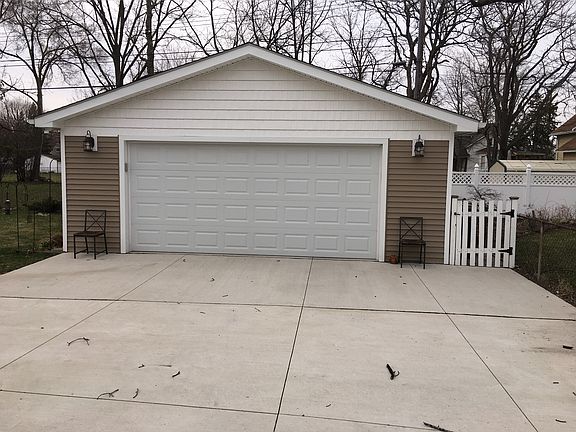 4th image of 120 Hartsough St