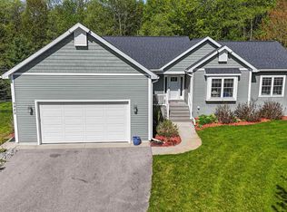 5982 Village Dr, Traverse City, MI 49685