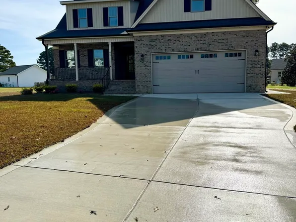 106 Creech Cir, Four Oaks, NC 27524