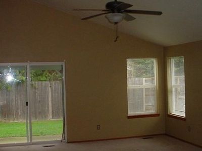 941 SE Oak St, Dundee, OR, 97115