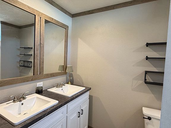 5th image of 4937 Stuart Rd