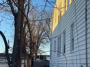 31 Orchard Pl, Irvington, NJ 07111