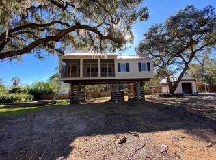 160 Whipporwill Dr, Pawleys Island, SC 29585