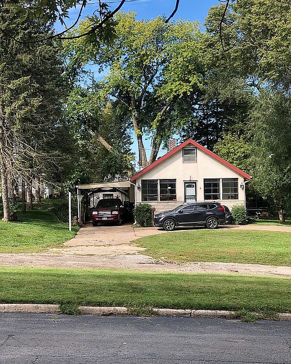 1st image of 4736 N 62nd St