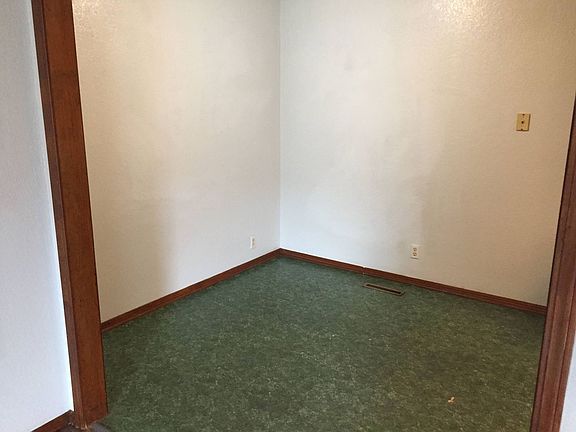 5th image of 8307 NW 8th St