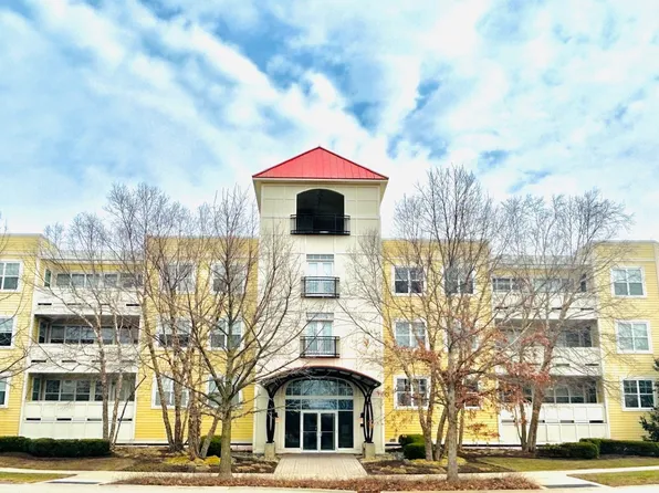 977 Harris Rd Unit 34, Grayslake, IL 60030