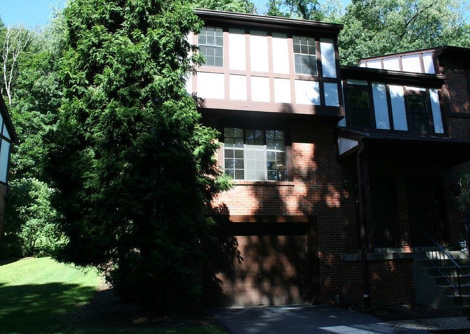 1st image of 102 Shady Lake Dr