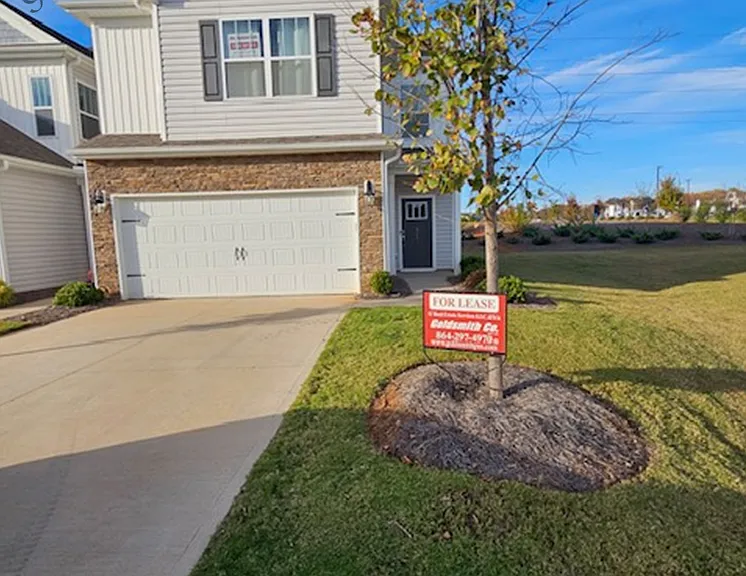 517 Yellow Fox Rd — Photo 1