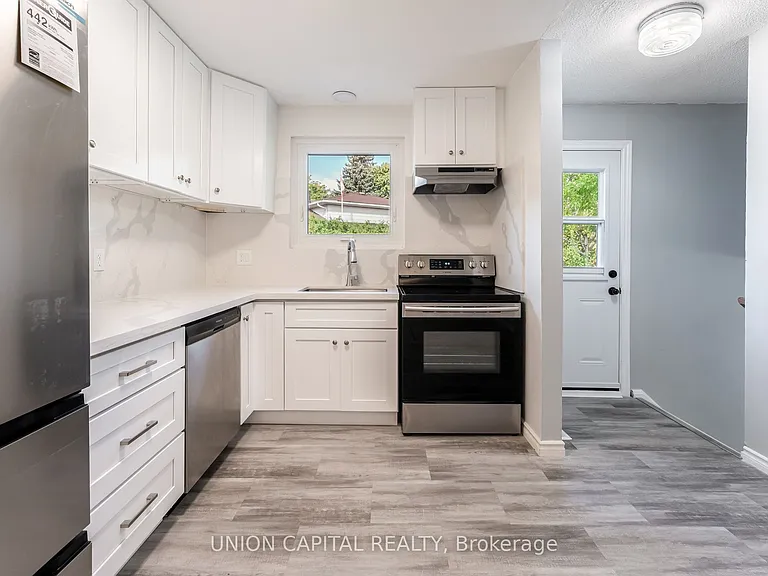 443 Brest Ct — Photo 14