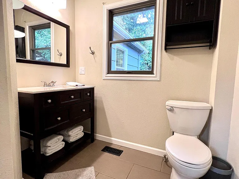 2443 Sunset Ave — Photo 5