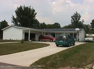 2029 Luwanna Dr, Lansing, MI 48910