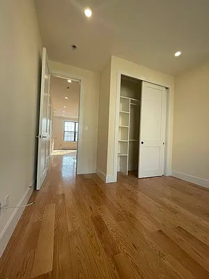 Rented by Hudson Exclusive | media 49