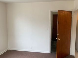 825 Wisconsin Ave APT 4, Racine, WI 53403