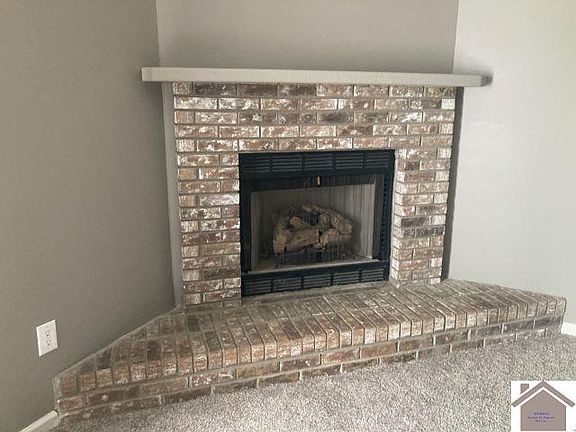 4th image of 1100 Cindy Ln