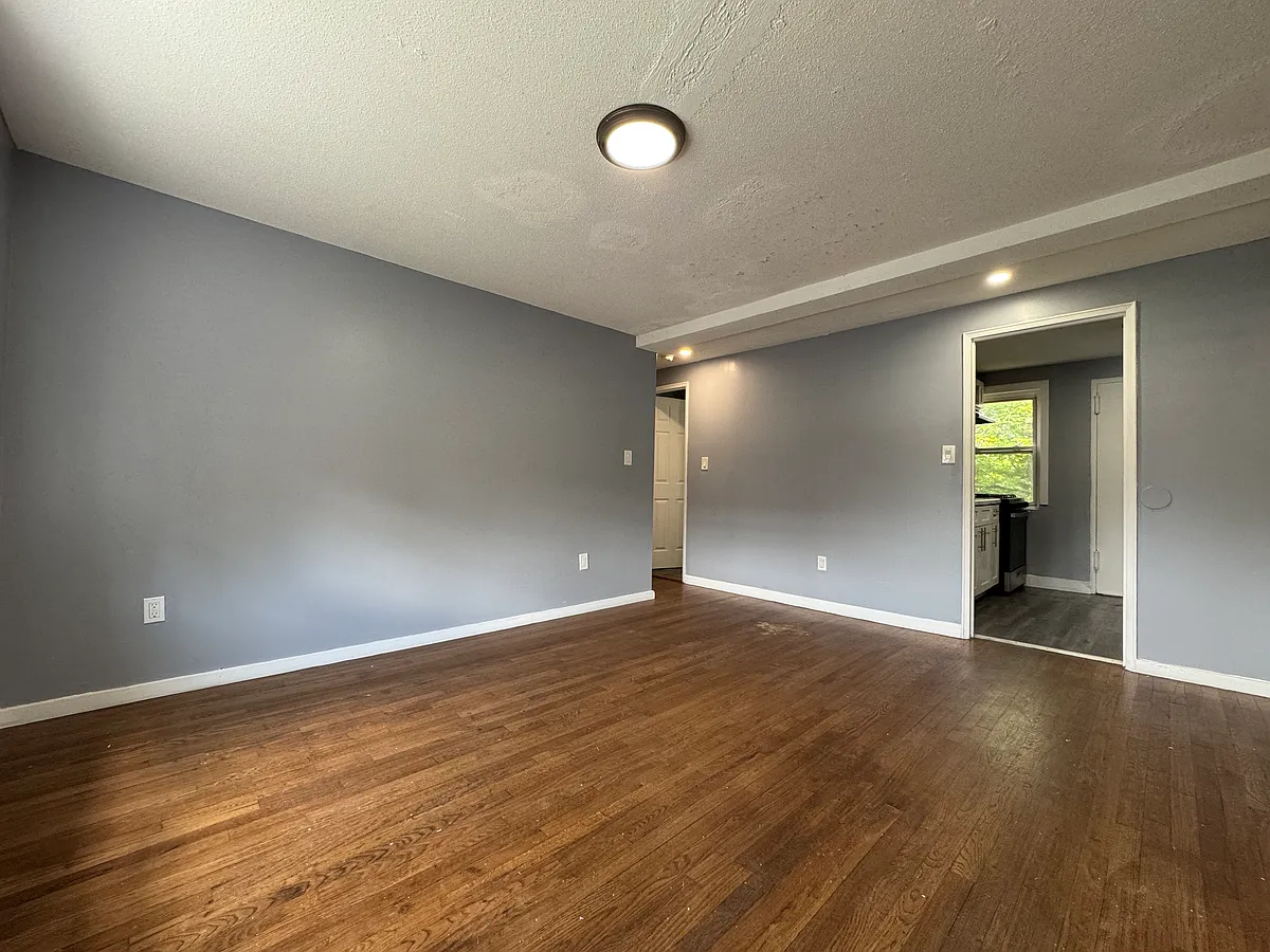 Building Photo - 936-06 Wethersfield Ave #C6
