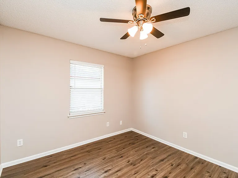 1368 High Plains Dr W — Photo 13