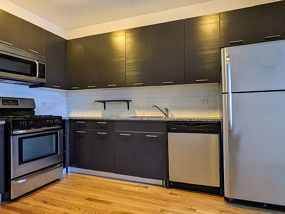 5th image of 401 W 25th St APT 15C