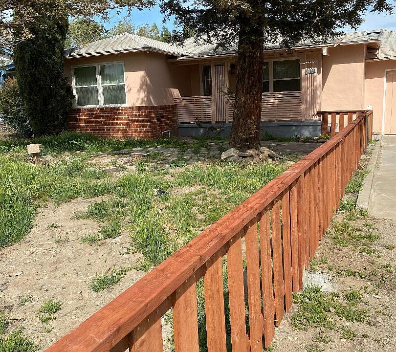 1st image of 1615 Noia Ave