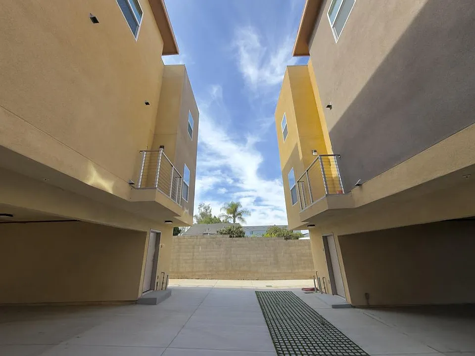 4969 Imperial Ave #4