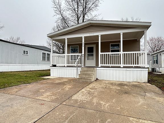3rd image of 373 Westwood