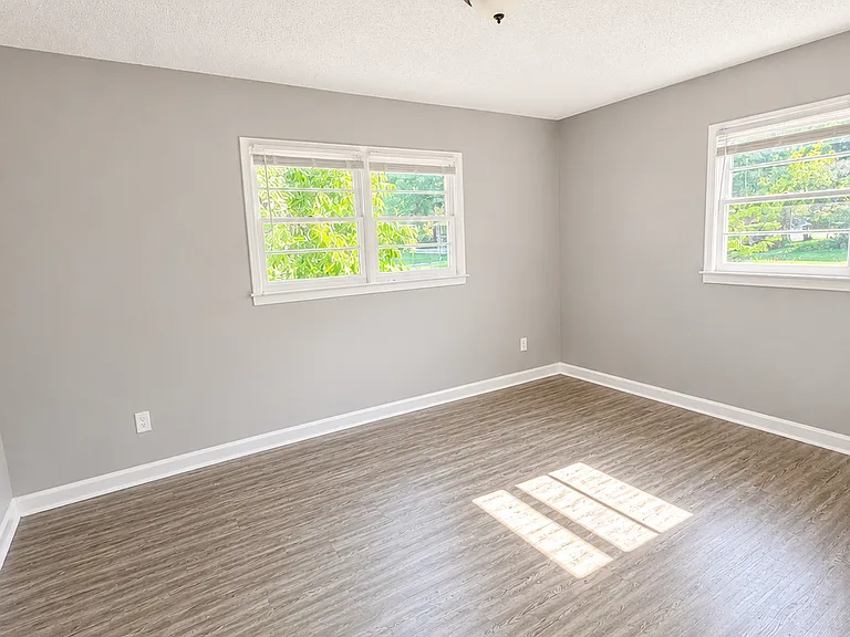 3963 Kenosha Rd — Photo 12