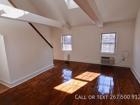 3rd image of 1206 Eight Lantern Sq #C