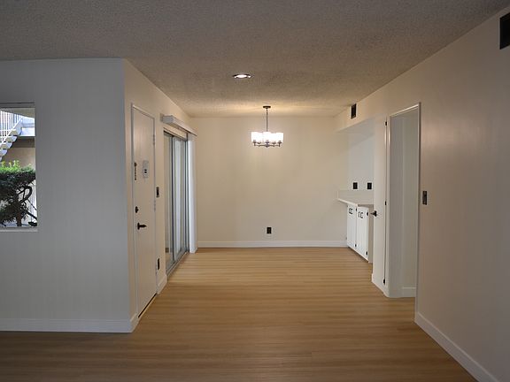 4th image of 1100 W Huntington Dr APT 16
