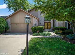 3555 Laburnum Ct, Northbrook, IL 60062