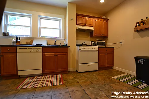 289 Foster St #1 Photo 1