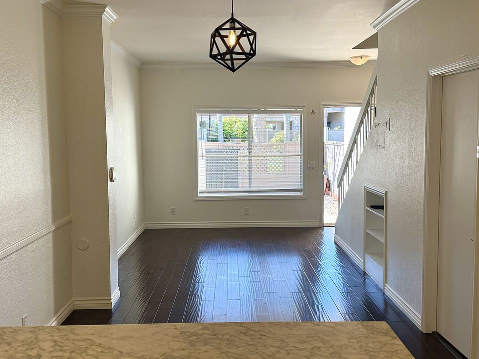1st image of 643 N Via Colinas #643