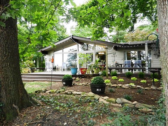 2nd image of 1630 Forest Cir
