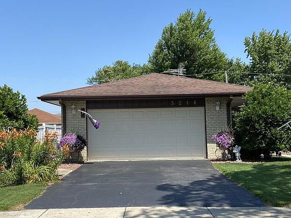 2nd image of 5216 139th St