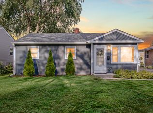 325 S Wisconsin Ave, Addison, IL 60101