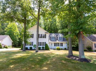 3963 Hilltop Dr, Vermilion, OH 44089