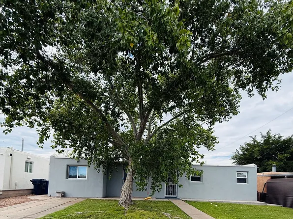 6016 Aztec Rd NE, Albuquerque, NM 87110