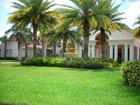 5th image of 213 NW Chorale Way