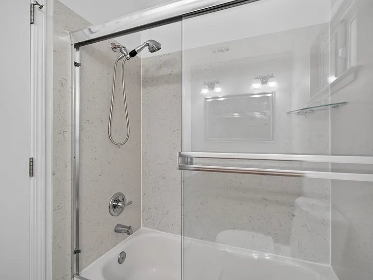 2045 Larsen Ct — Photo 21
