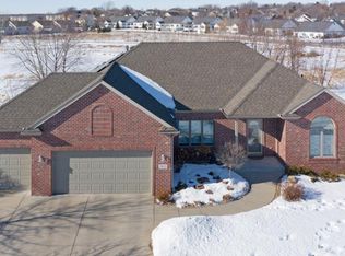 2012 Michigan Dr, Northfield, MN 55057