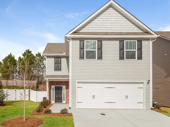 124 Hill Crest Cir, Hiram, GA 30141