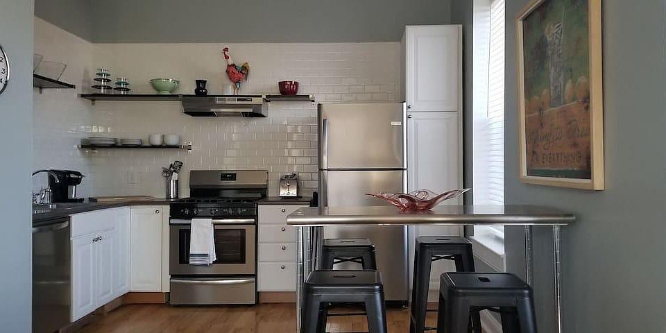 1st image of 4225 Gibson Ave Floor 1