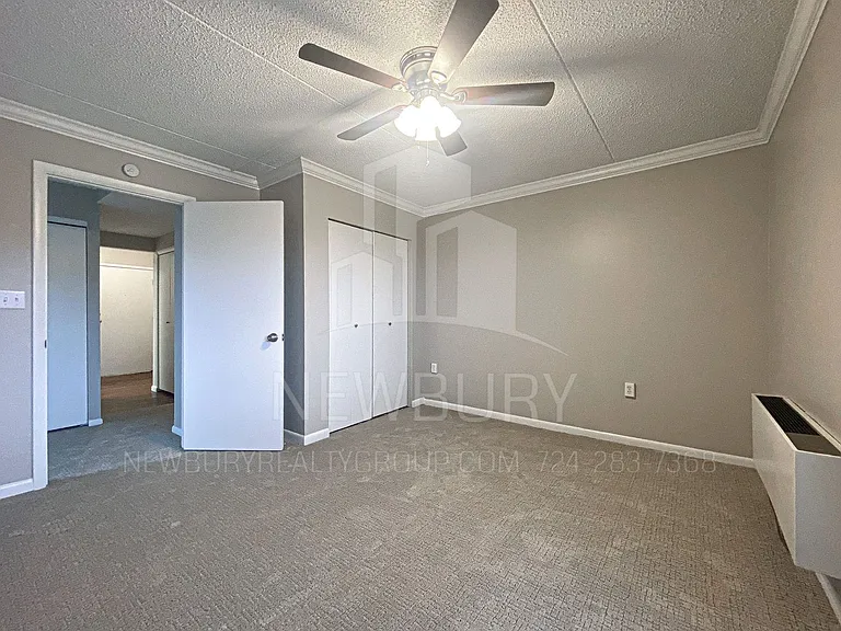 530 N Main Street - The Townhouse. — Photo 90