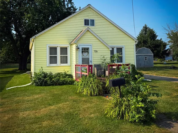 126 Bartlett St, Harbor Beach, MI 48441