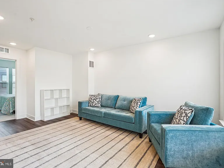 845 King Farm Blvd — Photo 24