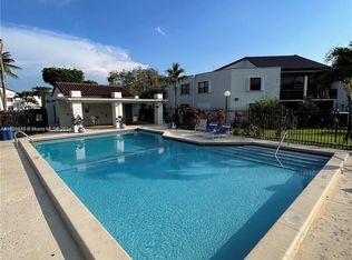 9423 Fontainebleau Blvd APT 102, Miami, FL 33172