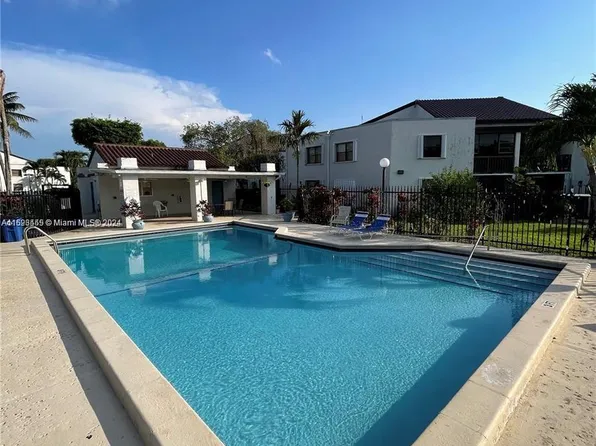 9423 Fontainebleau Blvd APT 102, Miami, FL 33172