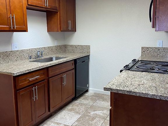 2nd image of 5904 Moss Creek Cir