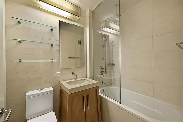 Rented by AZ REALTY NYC LLC | media 22